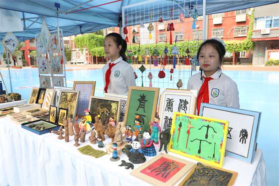 建国路小学活动照片 (8).JPG