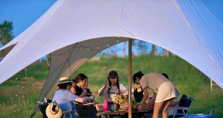 山西大同云州区：“露营经济”带热乡村文化旅游