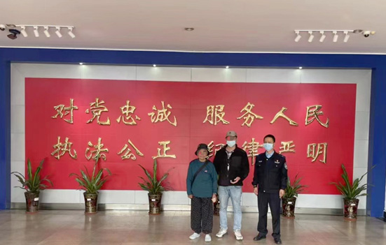 9d132fc80a276c28e4391f897bb8db6.jpg