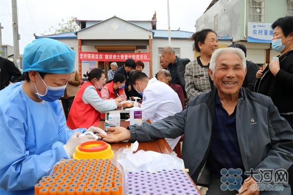 郏县：健康送到家门口