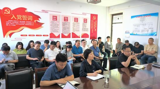 南阳市生态环境局宛城分局学习《中华人民共和国行政许可法》