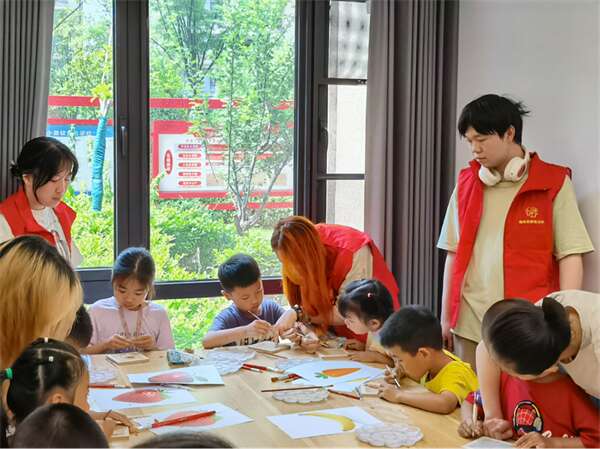 传统文化进社区 泥塑体验润童心——湖北美术学院学院赴丁家山社区开展传统文化教育活动