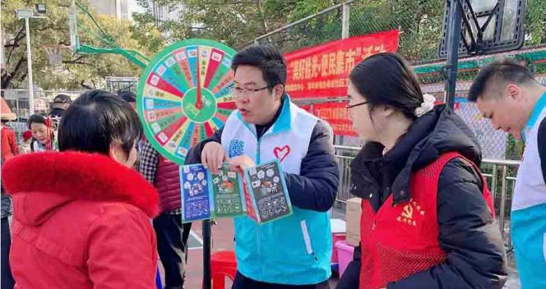 惠州龙丰街道开展“党建引领新时尚 垃圾分类我先行”主题宣传活动