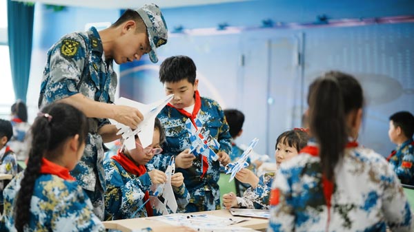 芜湖高安、小洲小学生走进世赛基地体验航空魅力 播种航天梦想