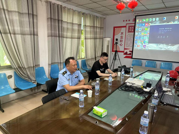 南阳市生态环境局宛城分局与南阳市理邦药有限公司同屏共学“创A晋B”帮扶培训视频会
