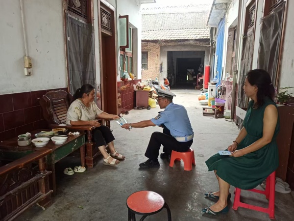 40acee59a2cbc4205aa22133850968c_副本.jpg