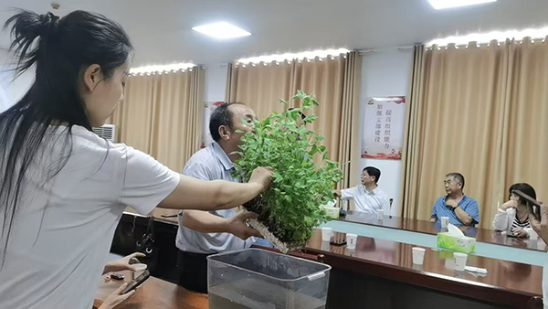 航天艾3.jpg