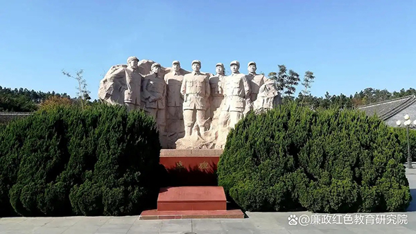 红色8.jpg