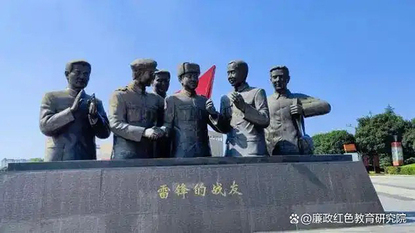 红色11.jpg