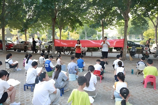 南阳市文化广电和旅游局局长任永亮调研“益阅而起 一路书香”公益晨读活动