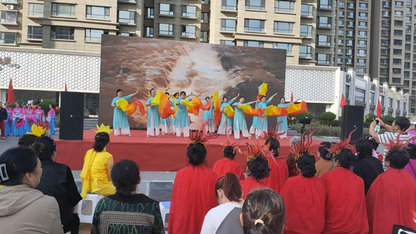 山西省大同市平城区：邻里舞台展风采 社区文艺汇演精彩纷呈