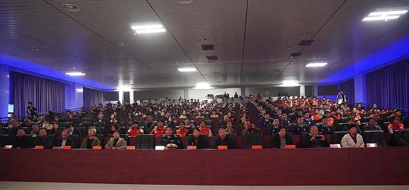 “老兵永远跟党走”马秀华摄影艺术展在南阳文化馆开展