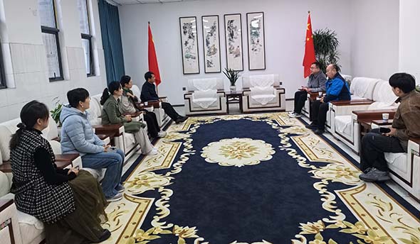 南阳师院新传学院考察非遗直播基地 赋能非遗传承创新