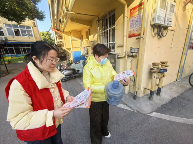 南阳市生态环境局宛城分局走进社区宣传诚信知识