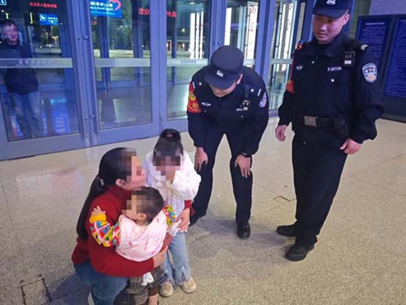 暖心守护，温情相伴——禹州站派出所民警践行使命传递正能量