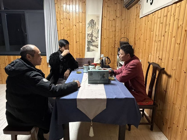 坚守龙井“根”与“魂”——高武会长一行访西湖（狮峰）龙井茶农的“活化石”胡国雄