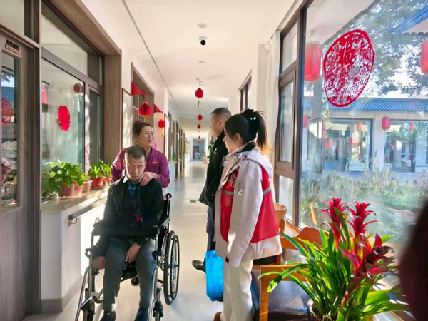 山西省大同市平城区：养老院里送知识 贴心关怀暖人心