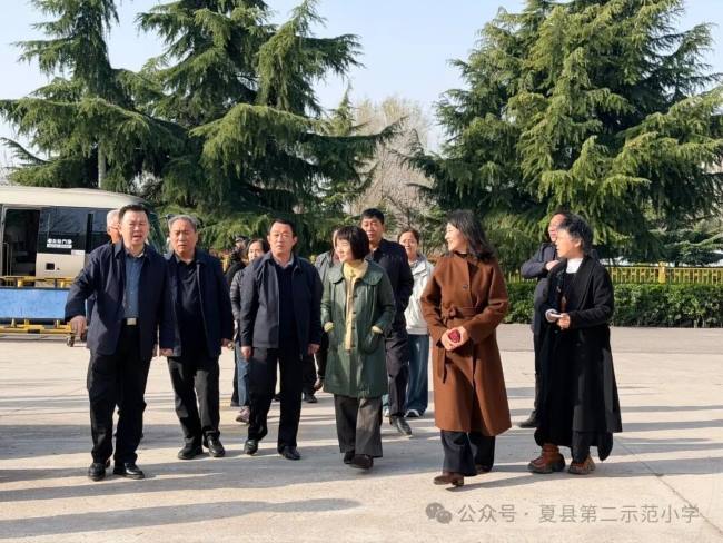 心灵护航 赋能成长——政协委员走进校园，共探心理健康教育新路径