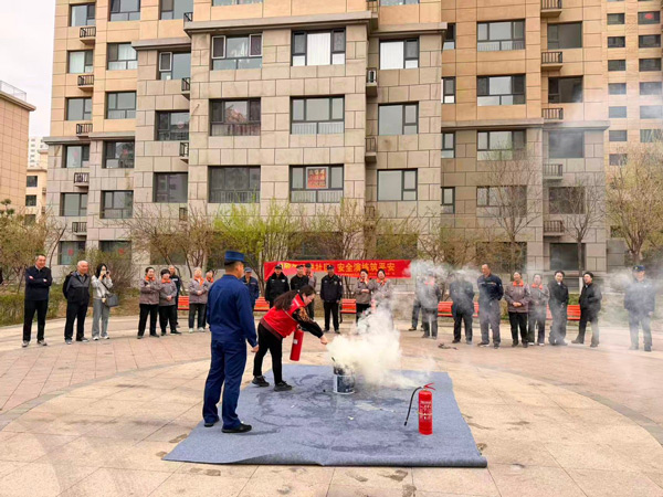 山西省大同市平城区：消防演练进社区 共筑平安“防火墙”