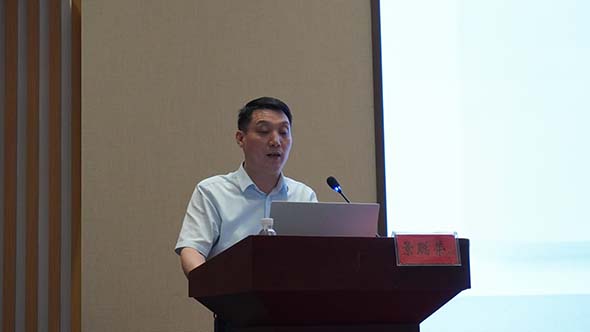 执精医之炬 亮千里光明