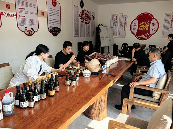 “解剖麻雀”式调研  精准“画像”助企服务