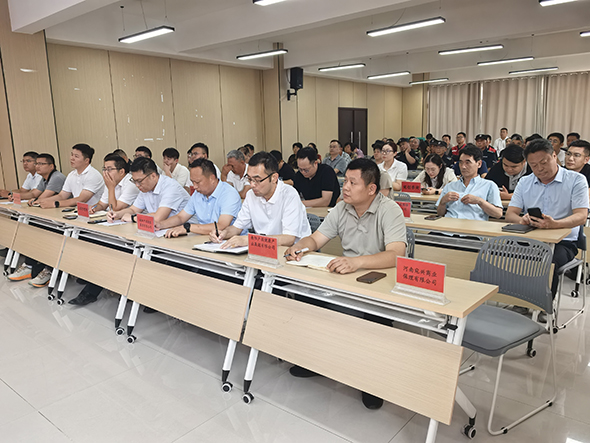 南阳产投集团开展消防安全专项培训 筑牢艾草产业园安全防火墙