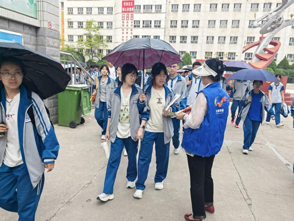 青春不“毒”行——武定街道禁毒宣传走进校园