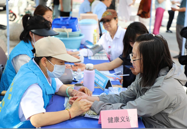 山西省大同市平城区：巾帼家政进社区 暖心服务惠民生