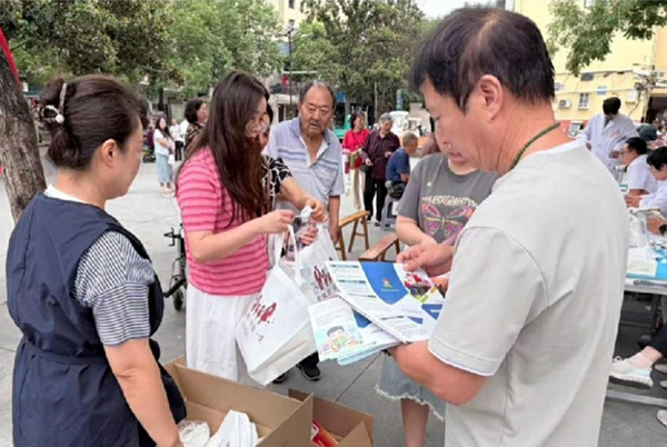 传递婚育新理念 送医送策到身边