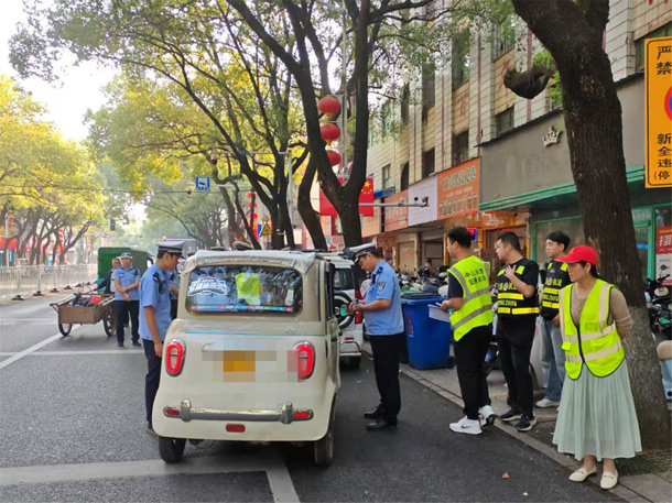 湖南新田：严查非标载人违法 守护群众出行平安
