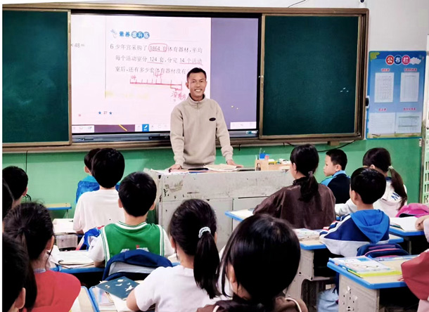 教师骆华林：二十六载扎根乡土育桃李 爱心坚守温暖童心