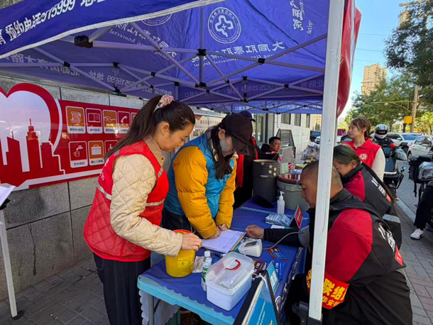 凝“新”筑港湾 共治暖平城——大同市平城区迎宾街道“暖新驿站”揭牌启用